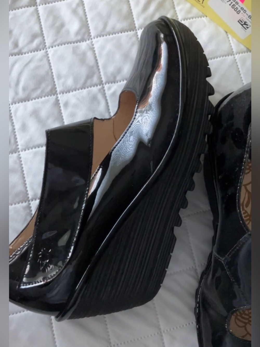 NWT -FLY LONDON- YAS -Womens Size 41 -Black Patent Wedge Loafers